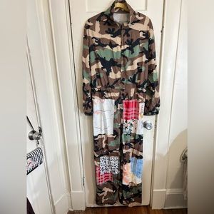 Very light weight one piece jumper with a zipper